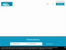 Tablet Screenshot of casamarsuites.com